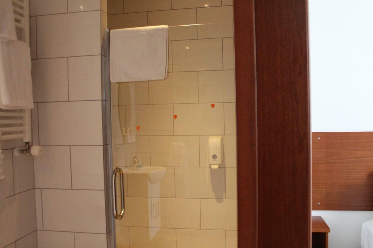 Hotel Grasteinn - Airport Hotel St Lucia Ngoại thất bức ảnh